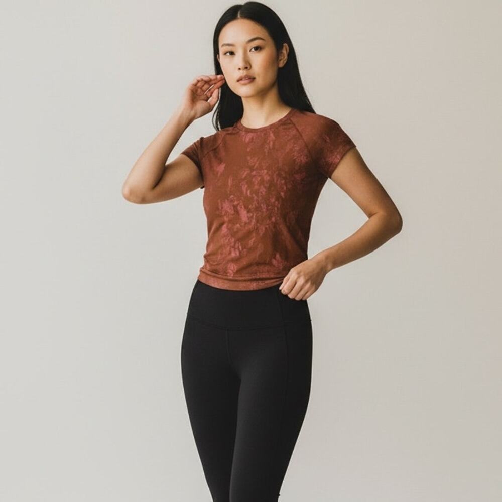 Lululemon Swiftly Tech Short Sleeve Shirt 2.0 Women's Sz 6 Brown Brier Rose